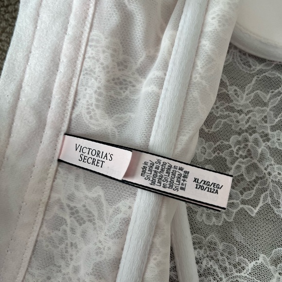 Victoria Secret Corset XL . Pink shimmer - Picture 3 of 6